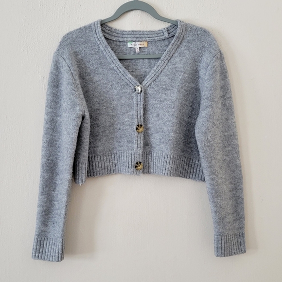 Hazel Moon Gray Cropped Button Front Cardigan Sweater Size Medium - Picture 1 of 6